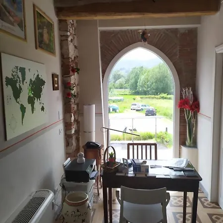 Le Rondini Di San Donato Bed & Breakfast *