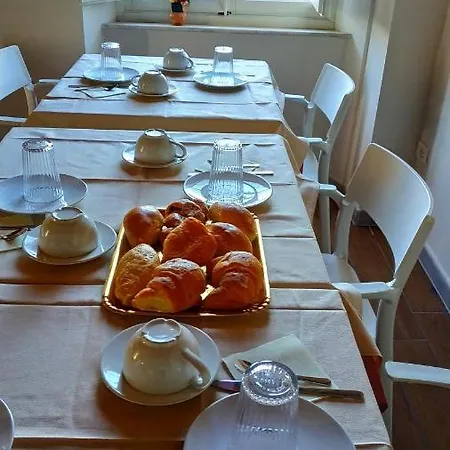 Bed & Breakfast Le Rondini Di San Donato *