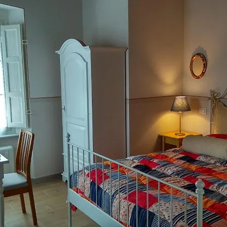 Le Rondini Di San Donato Bed & Breakfast